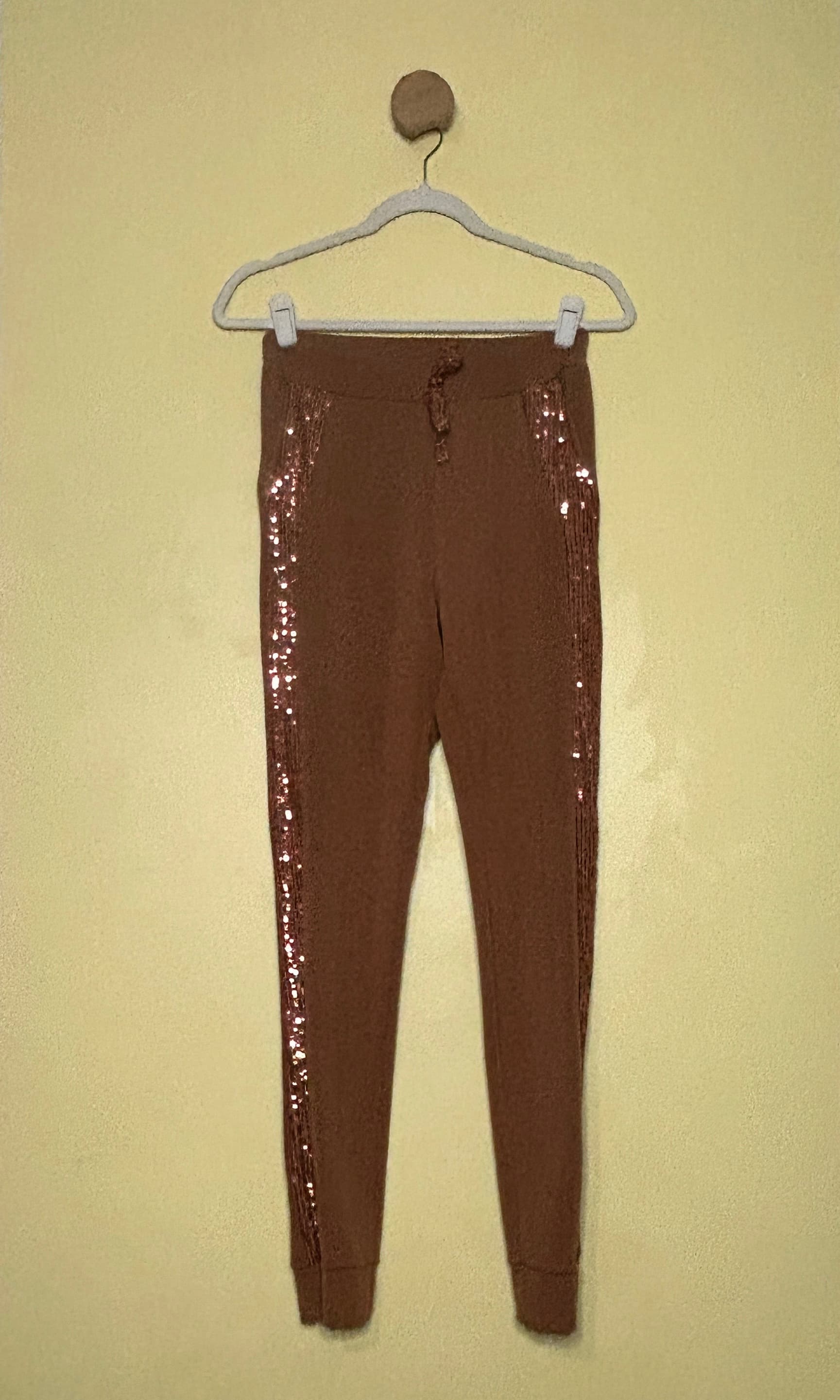 Calça moletom jogger paetê 