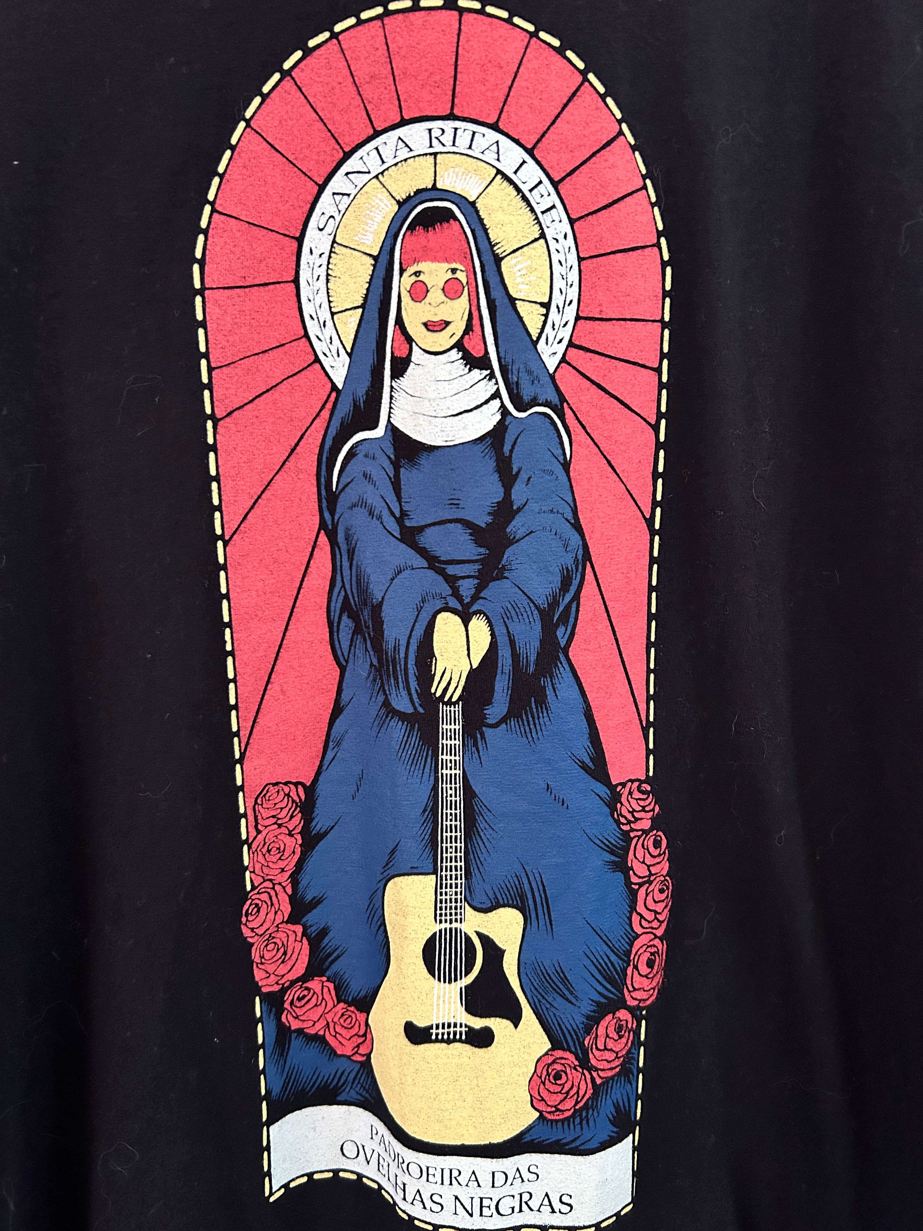 Camiseta preta santa Rita Lee — foto 3