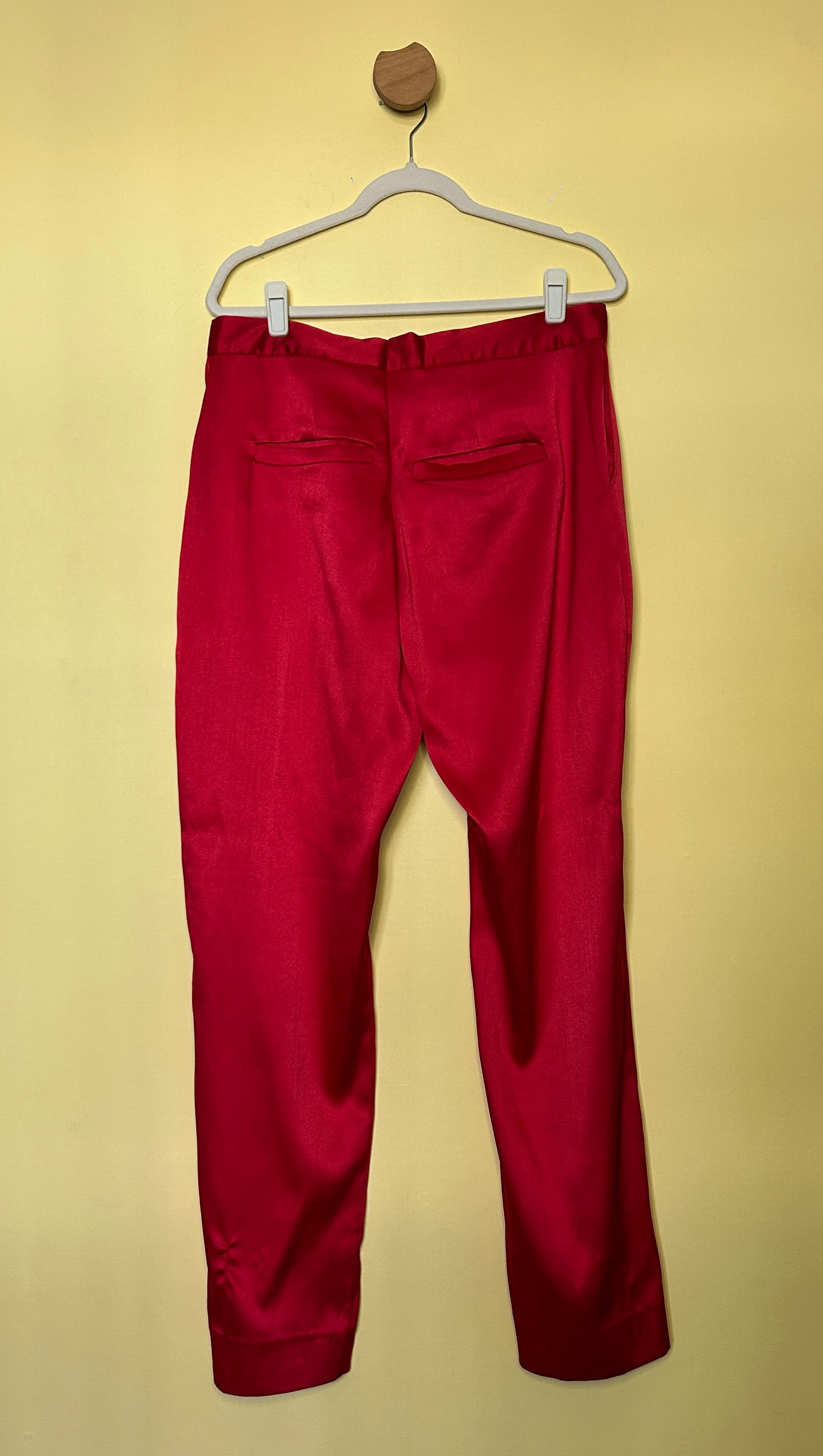 Calça alfaiataria reta acetinada — foto 2