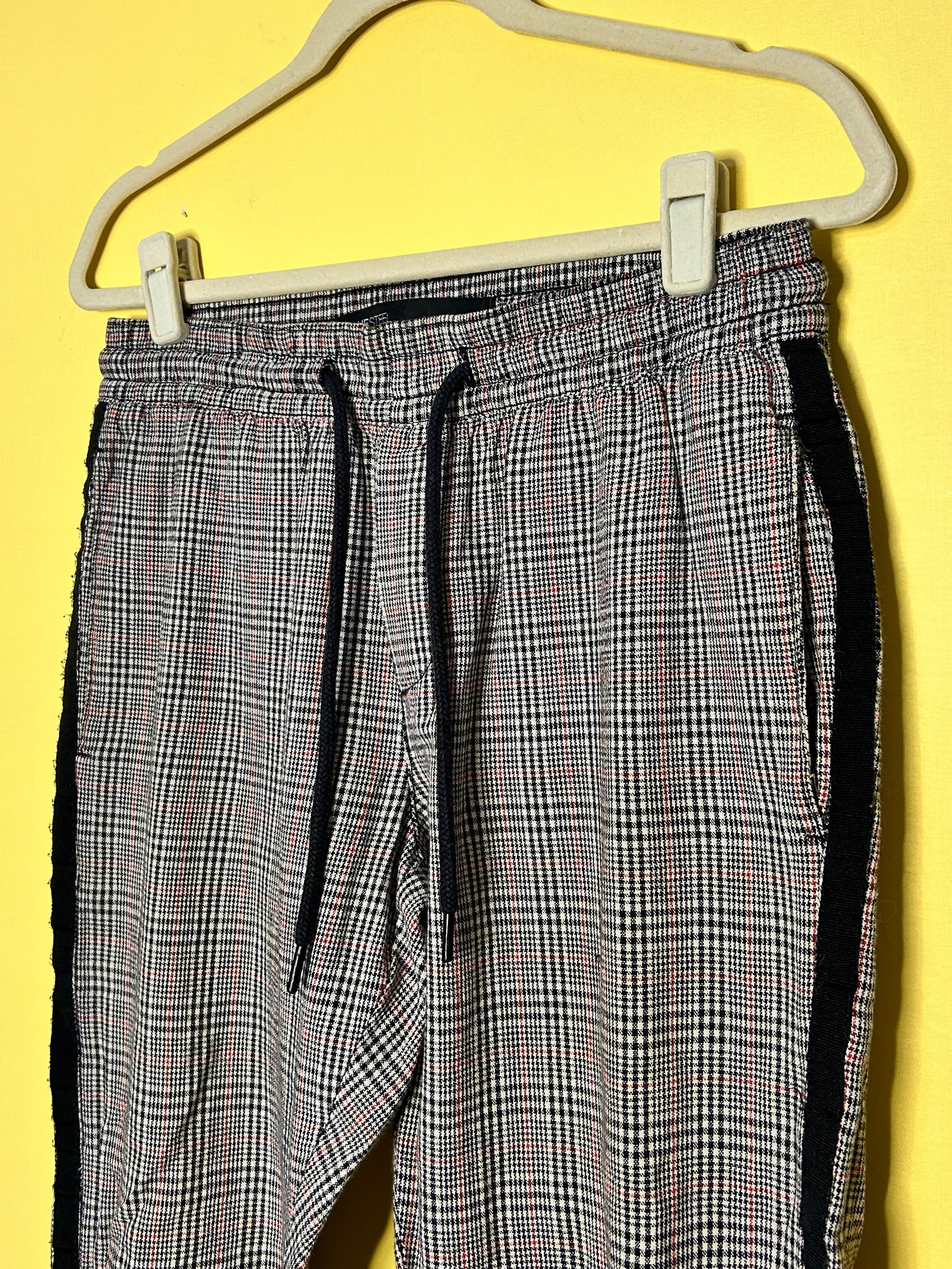 Calça jogger xadrez elástico — foto 3