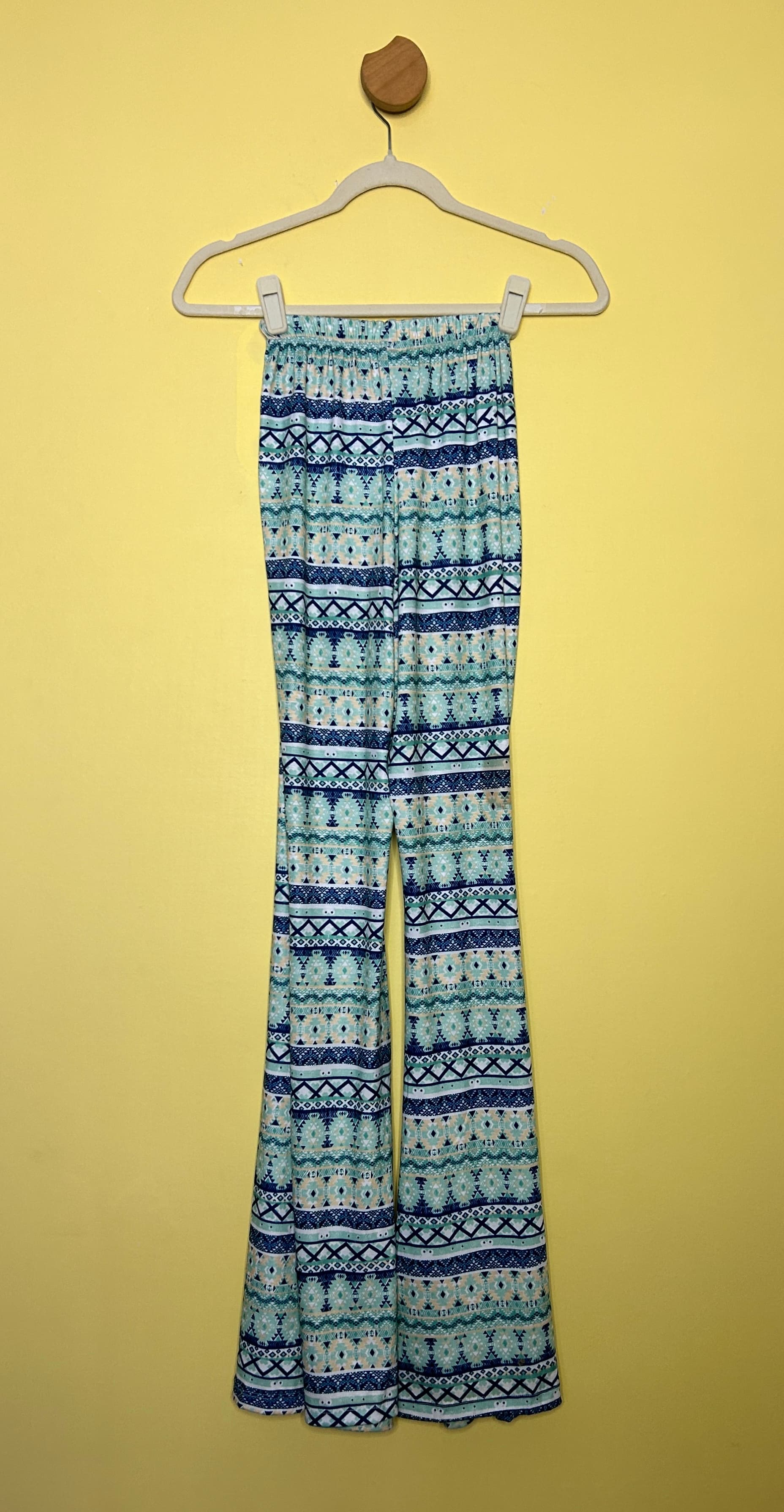 Calça flare estampa geométrica — foto 2