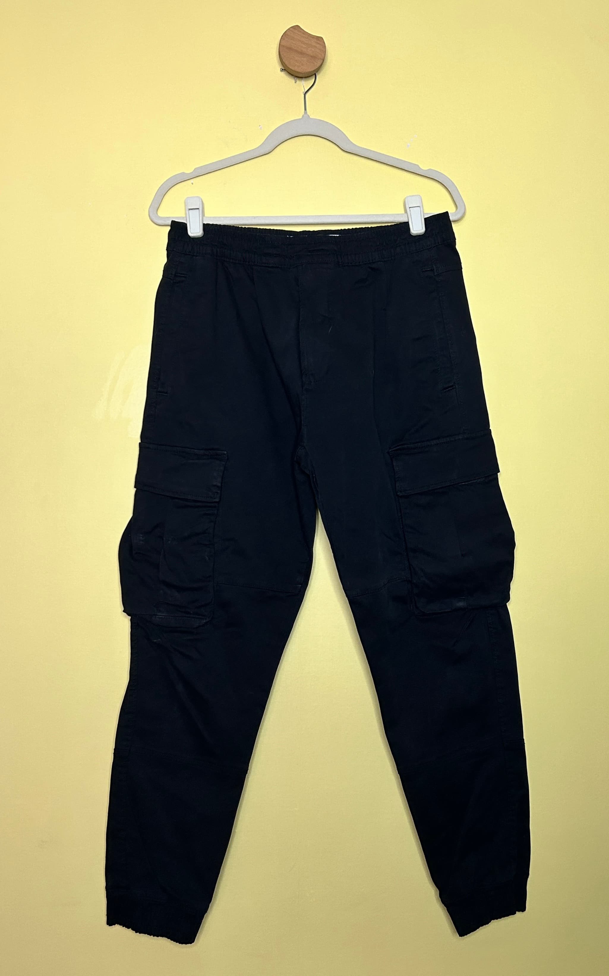 Calça jogger sarja com bolso