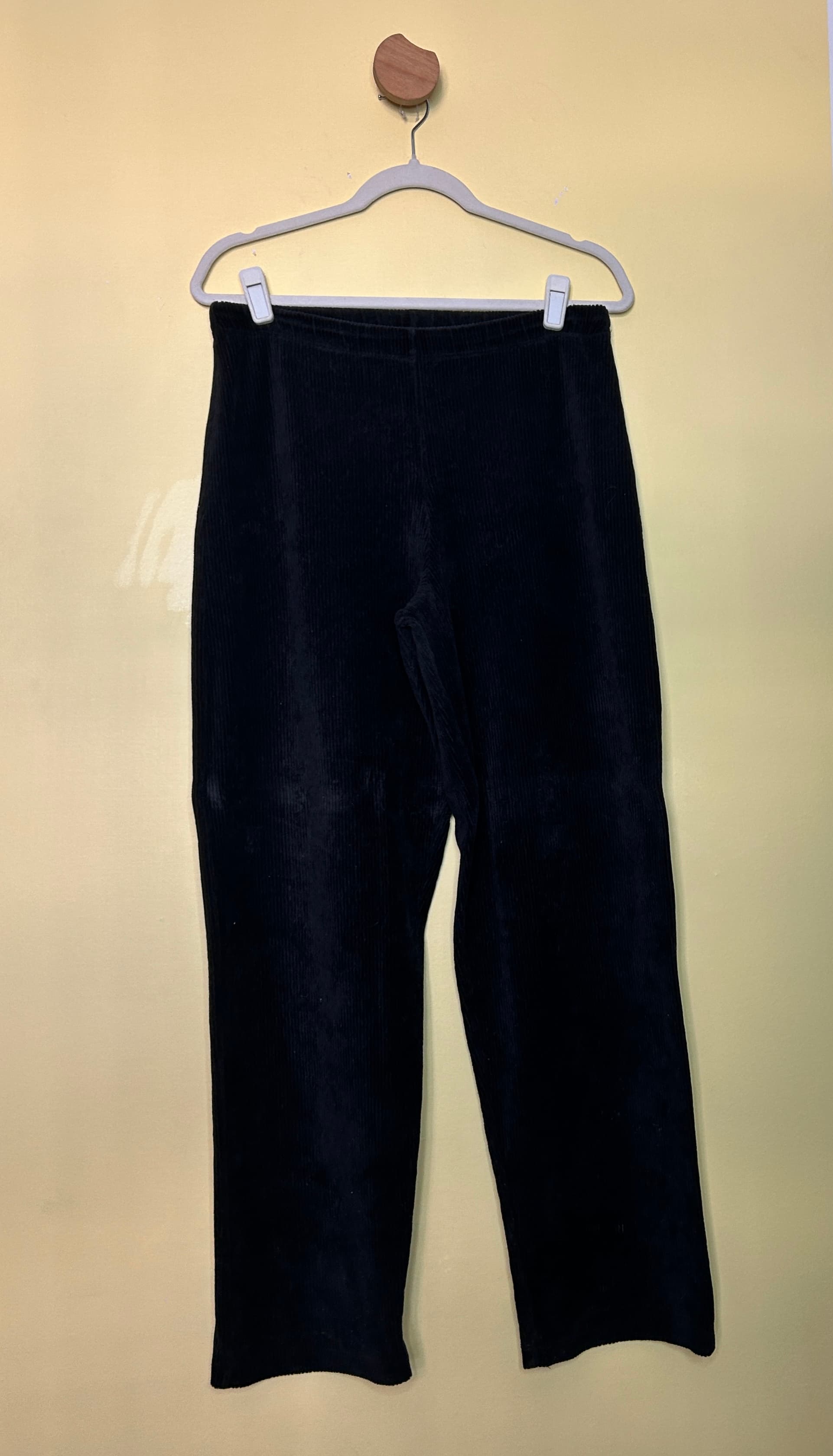Calça mom cotelê veludo