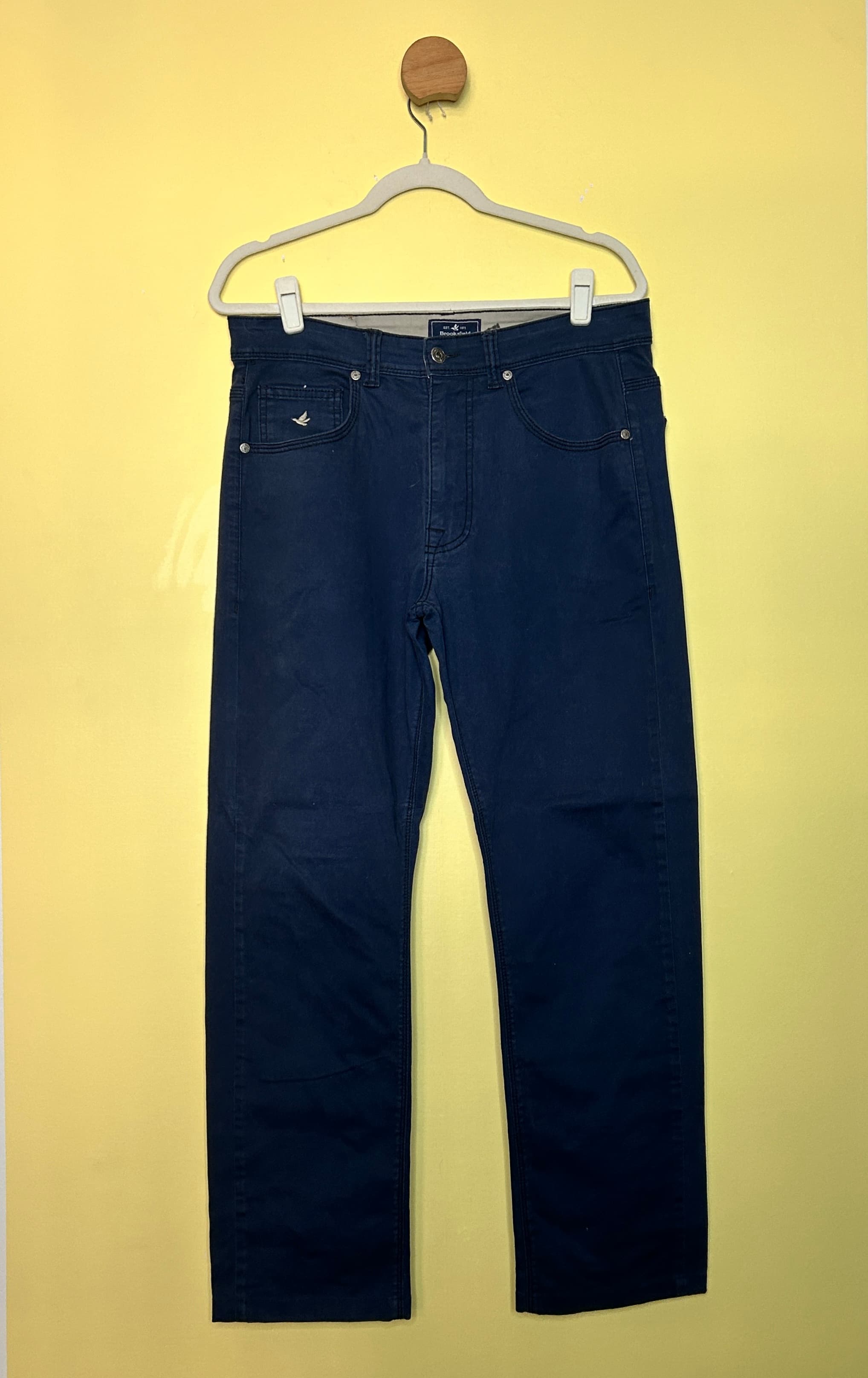 Calça sarja reta Brooksfield