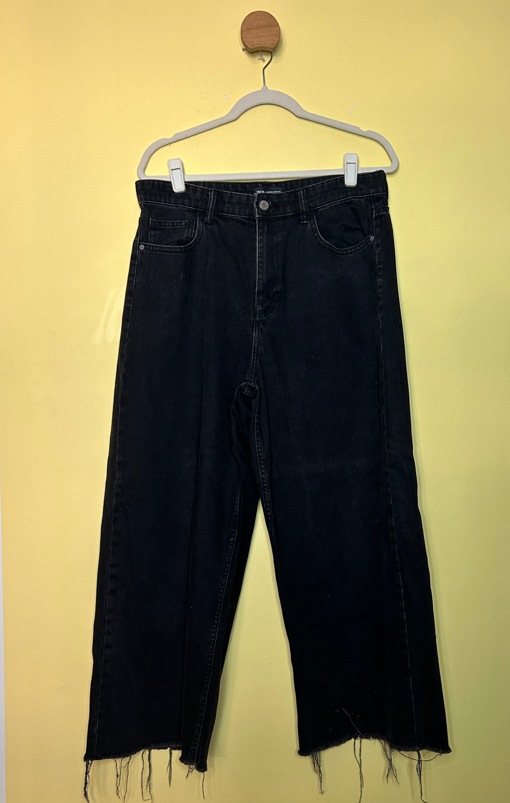 Calça jeans pantacourt Zara