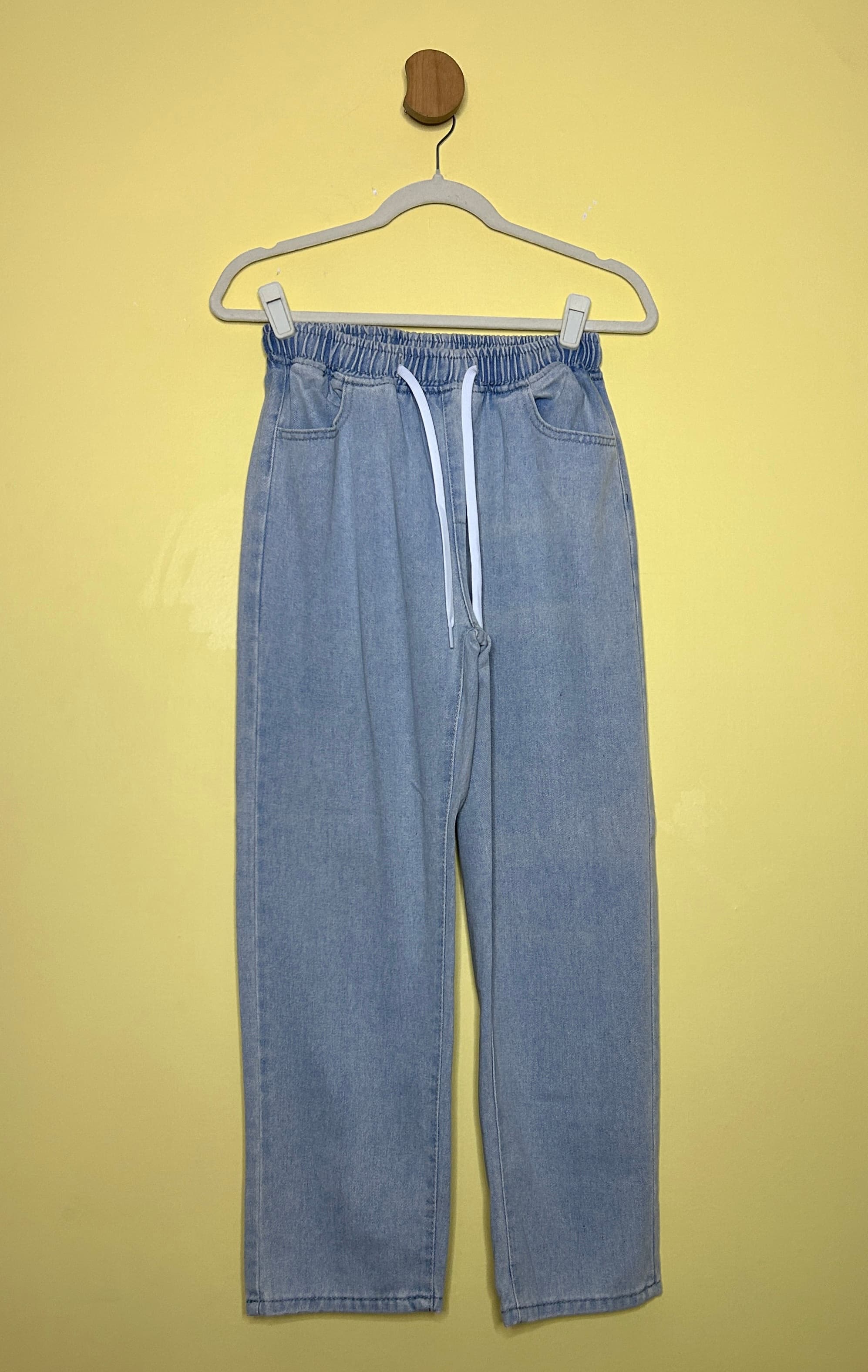 Calça jogger cordão