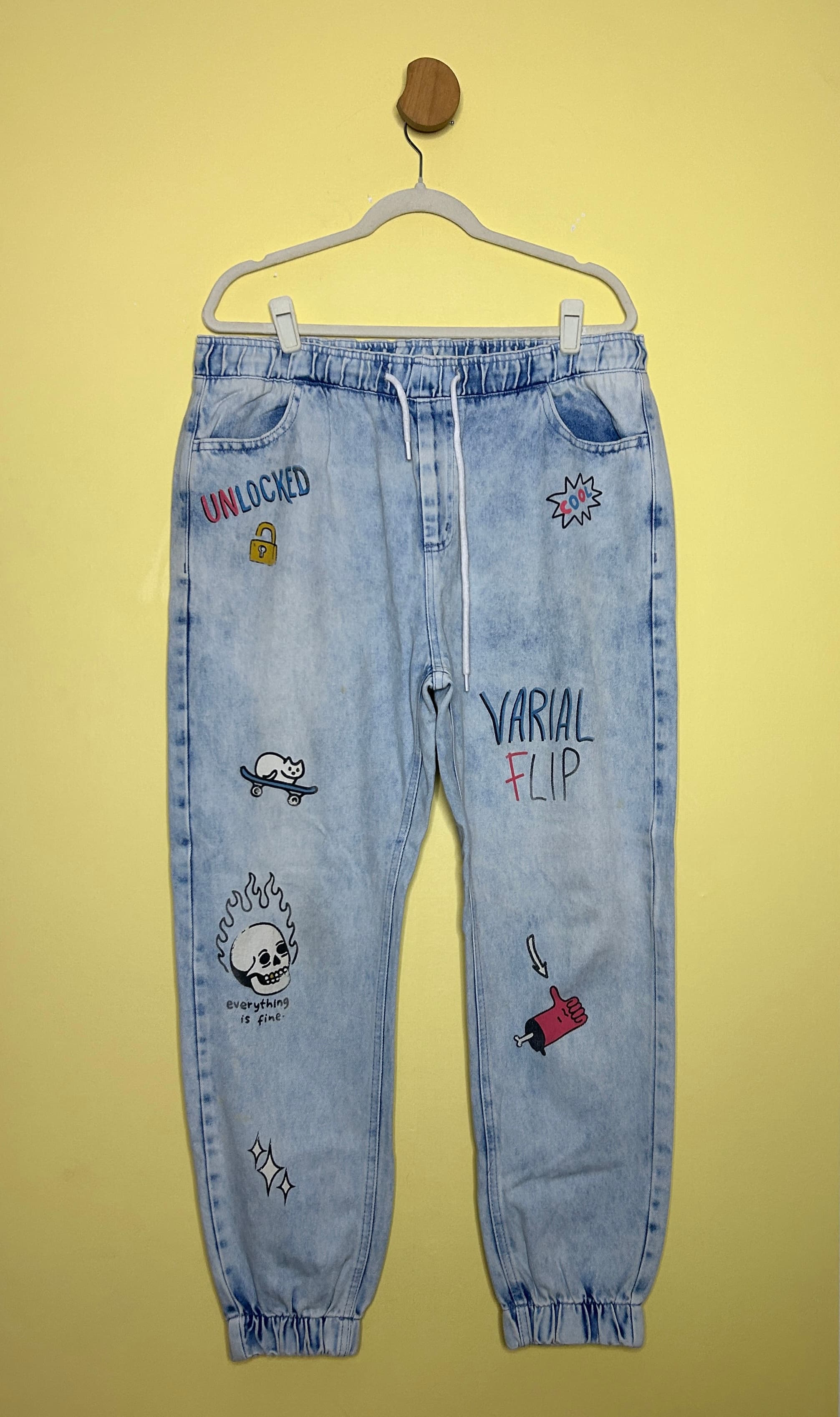 Calça jogger customizada Cool