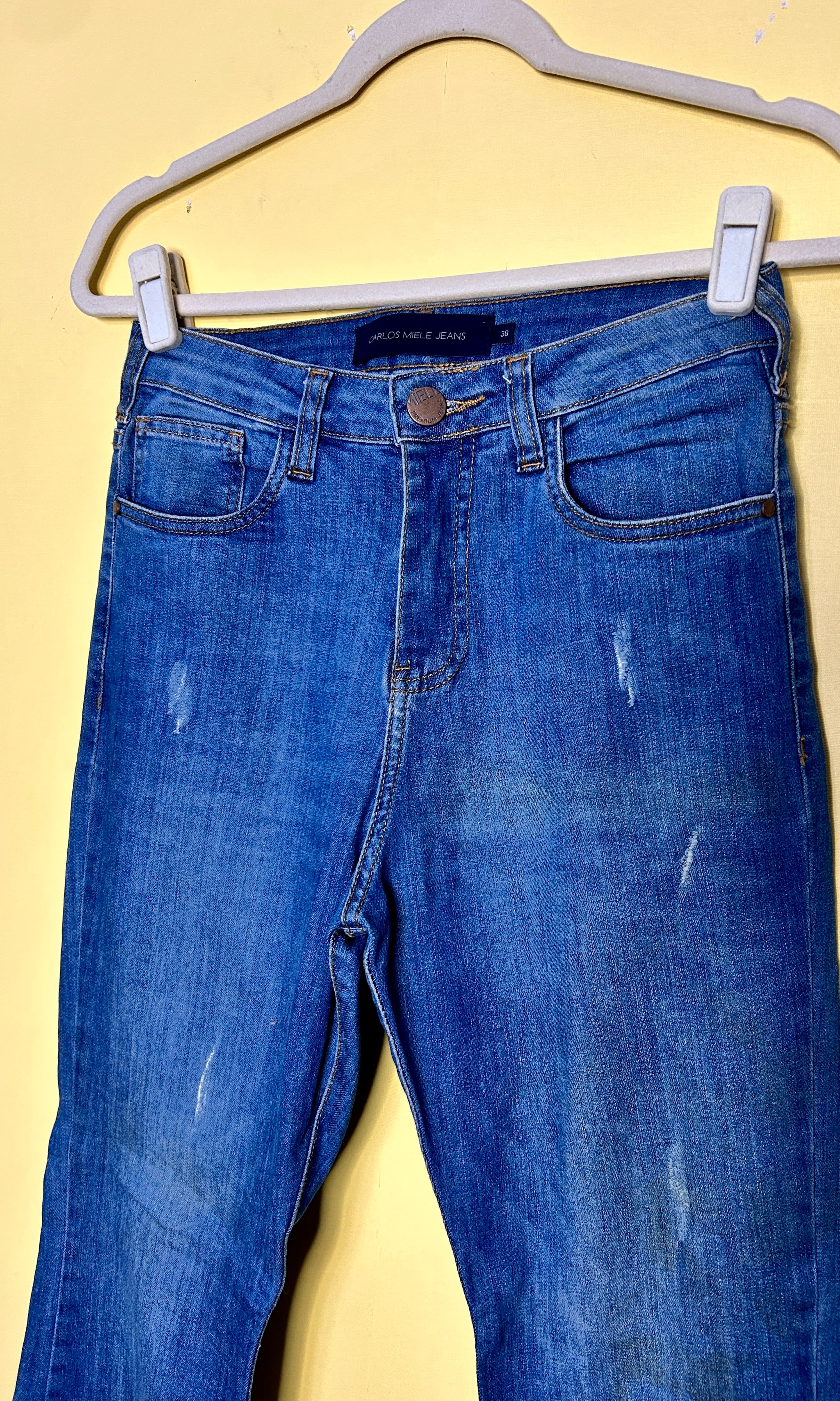 Calça jeans pantacourt  — foto 3