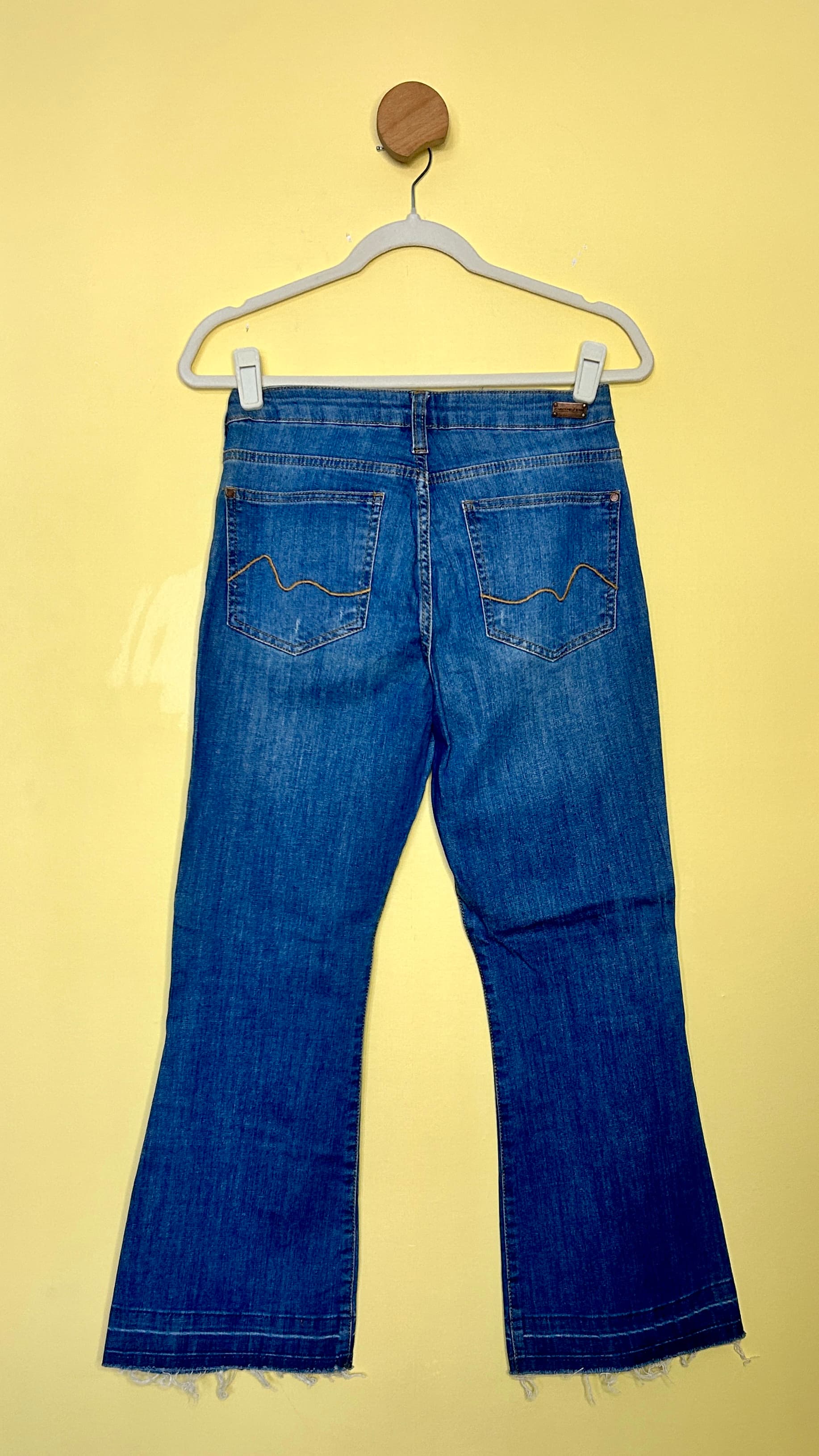 Calça jeans pantacourt  — foto 2