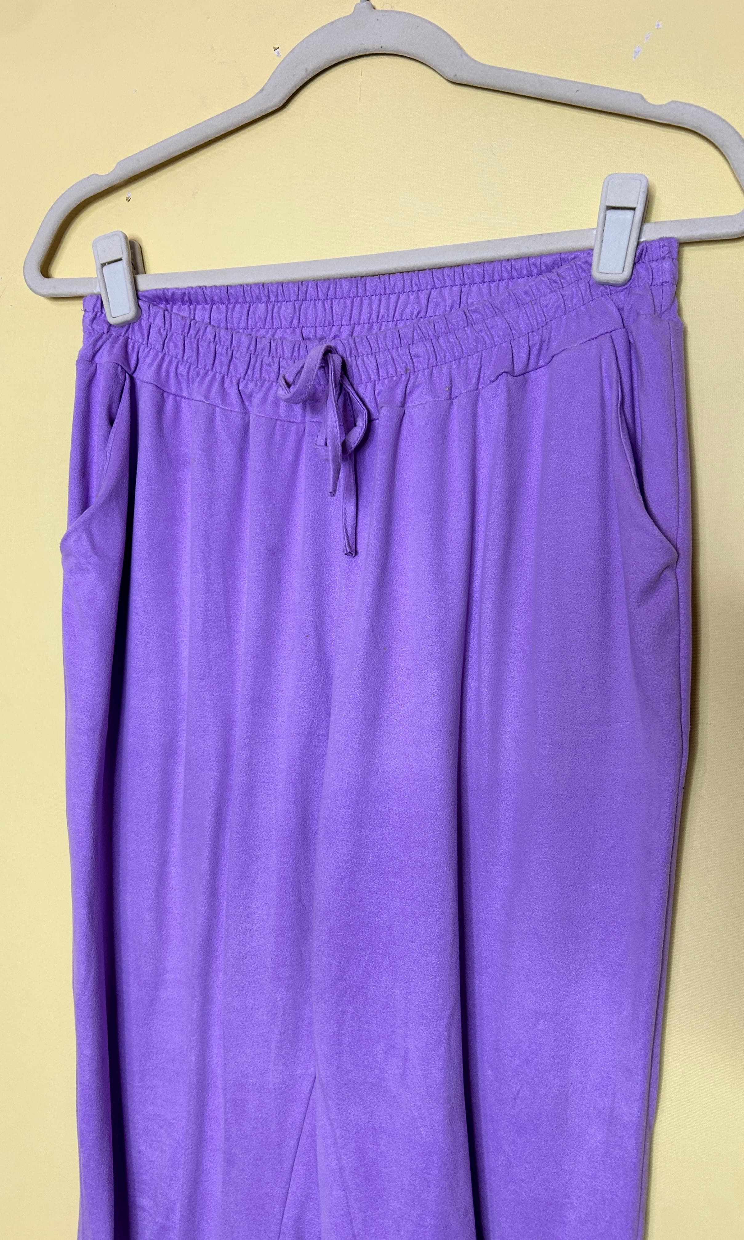 Calça jogger camurça — foto 3