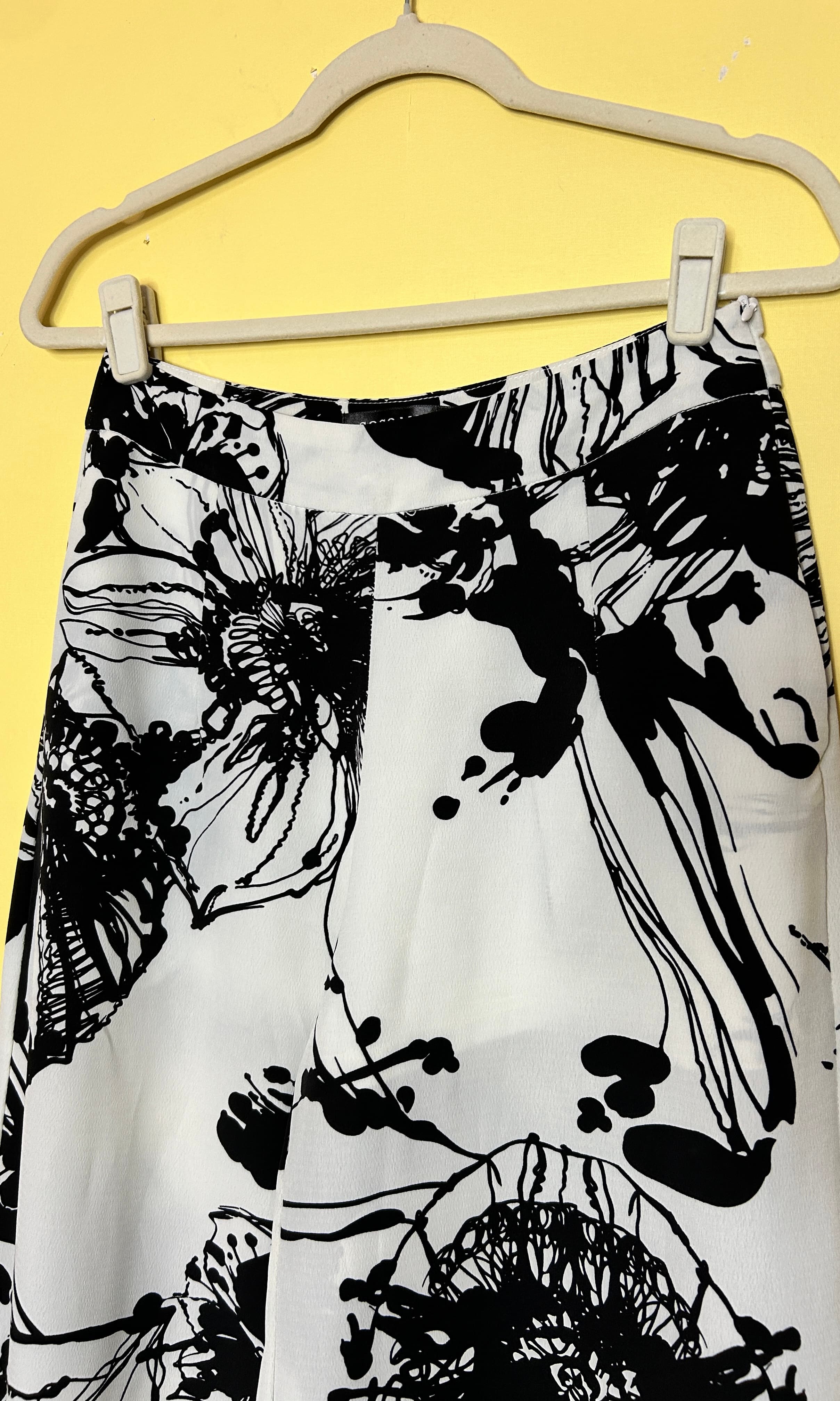 Calça pantacourt crepe estampada — foto 3
