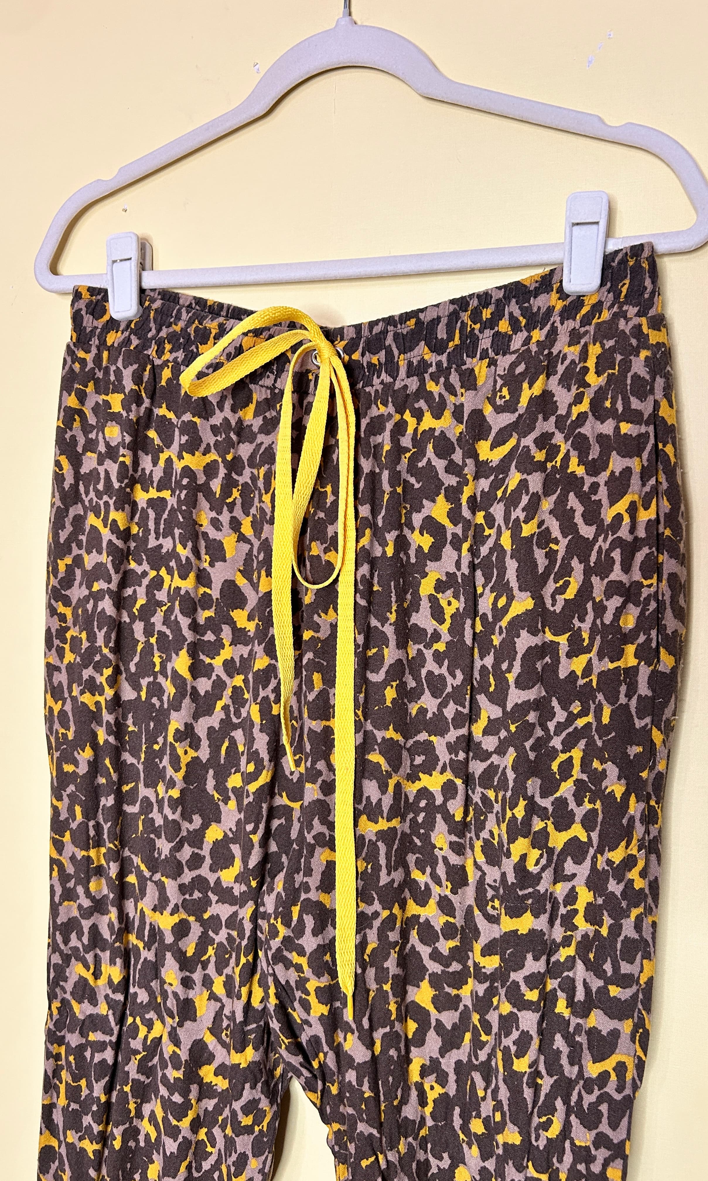 Calça jogger animal print — foto 3