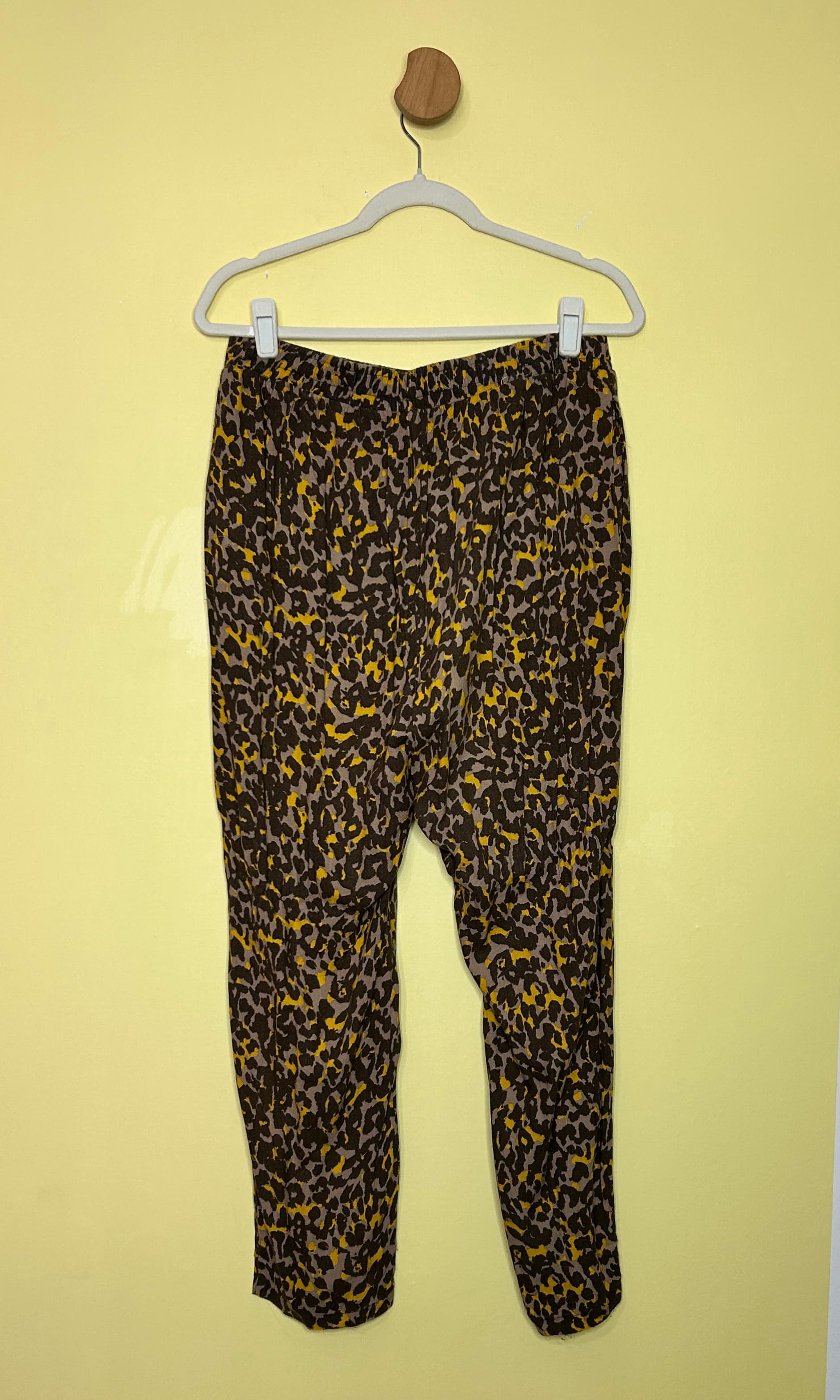 Calça jogger animal print — foto 2