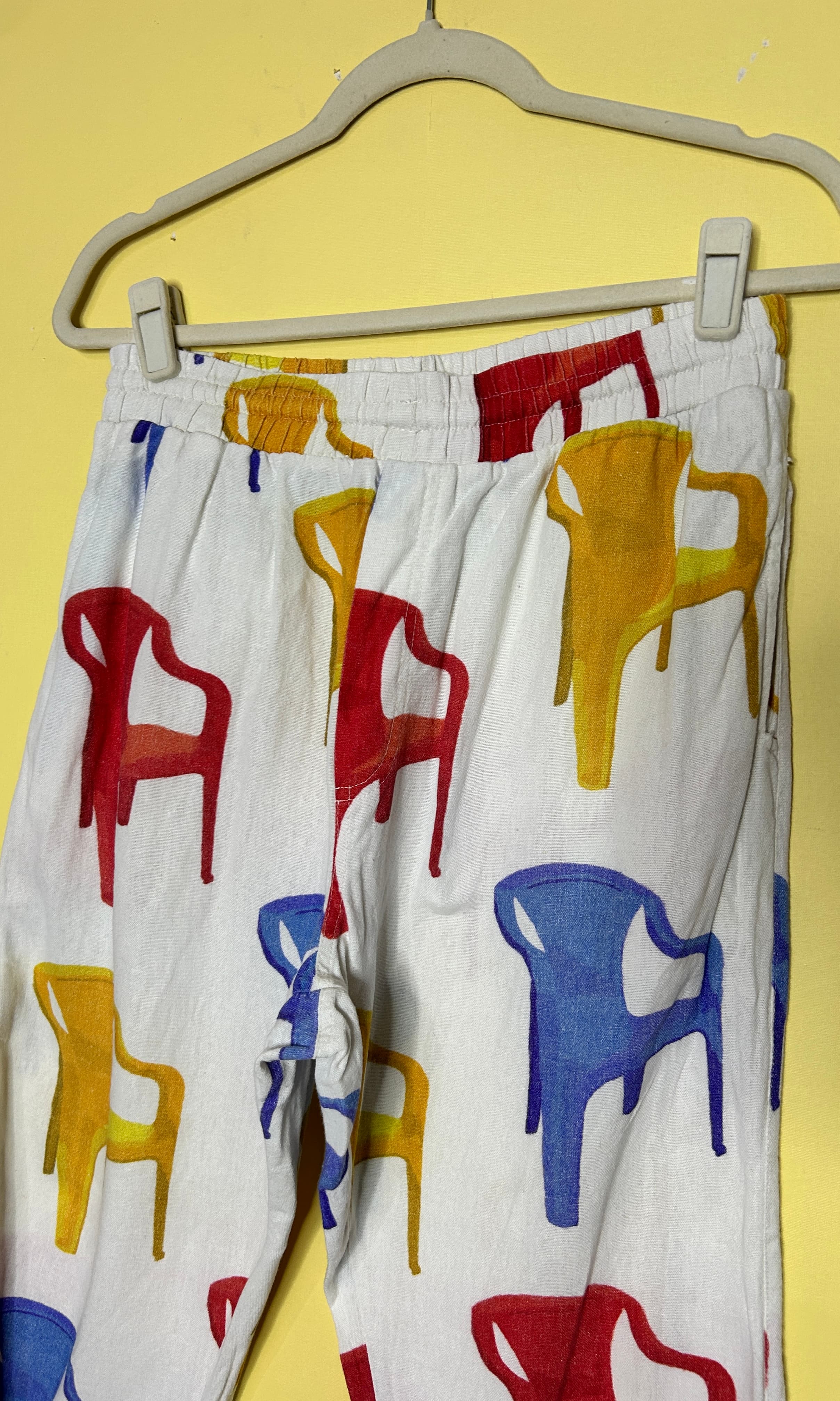 Calça jogger linho cadeiras  — foto 3