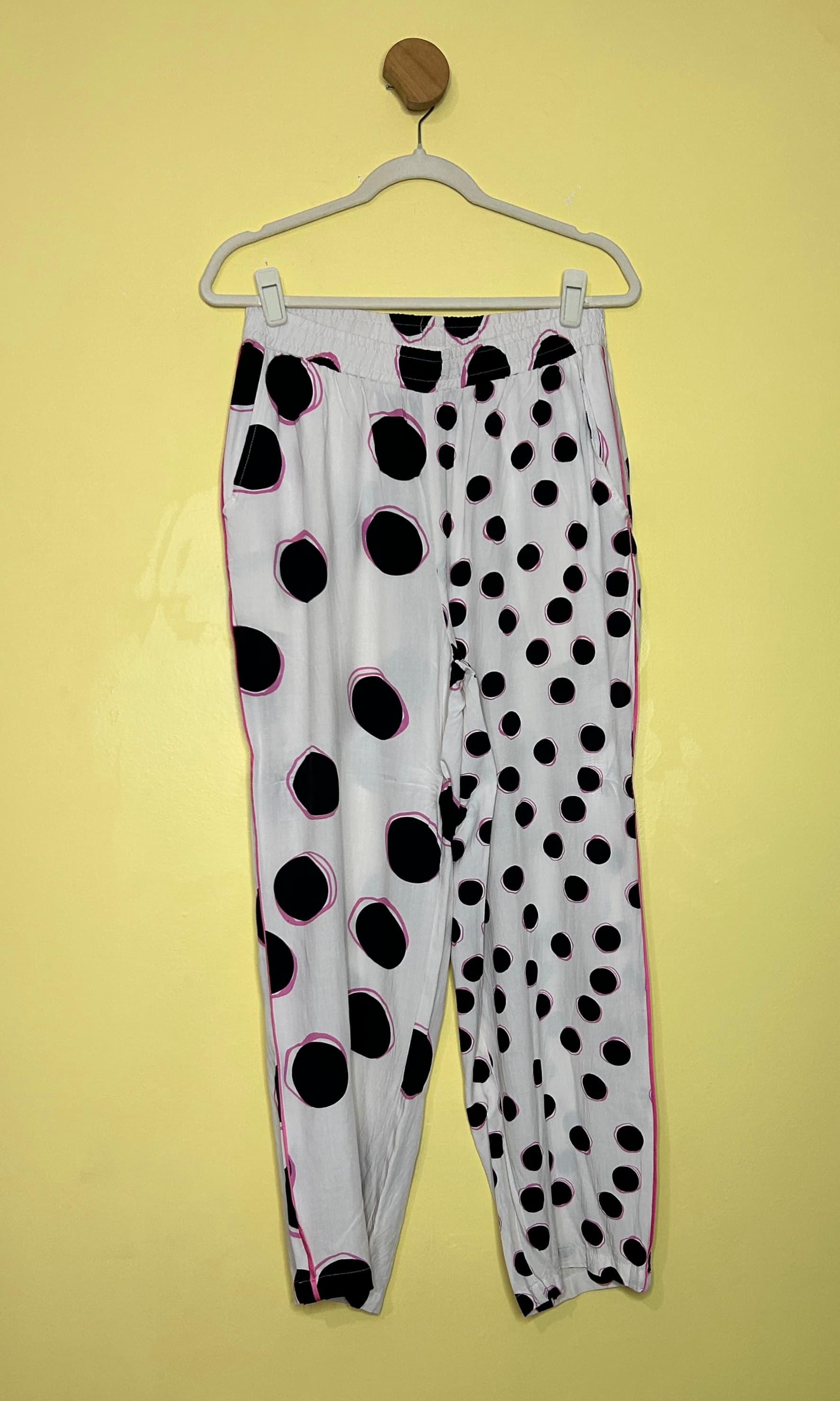 Calça cenoura viscose