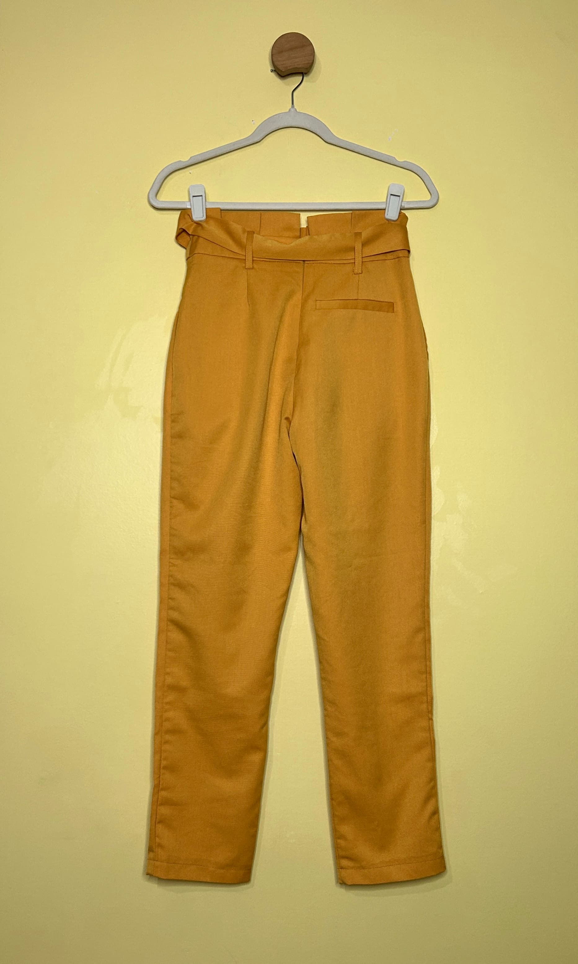 Calça cenoura cinto  — foto 2