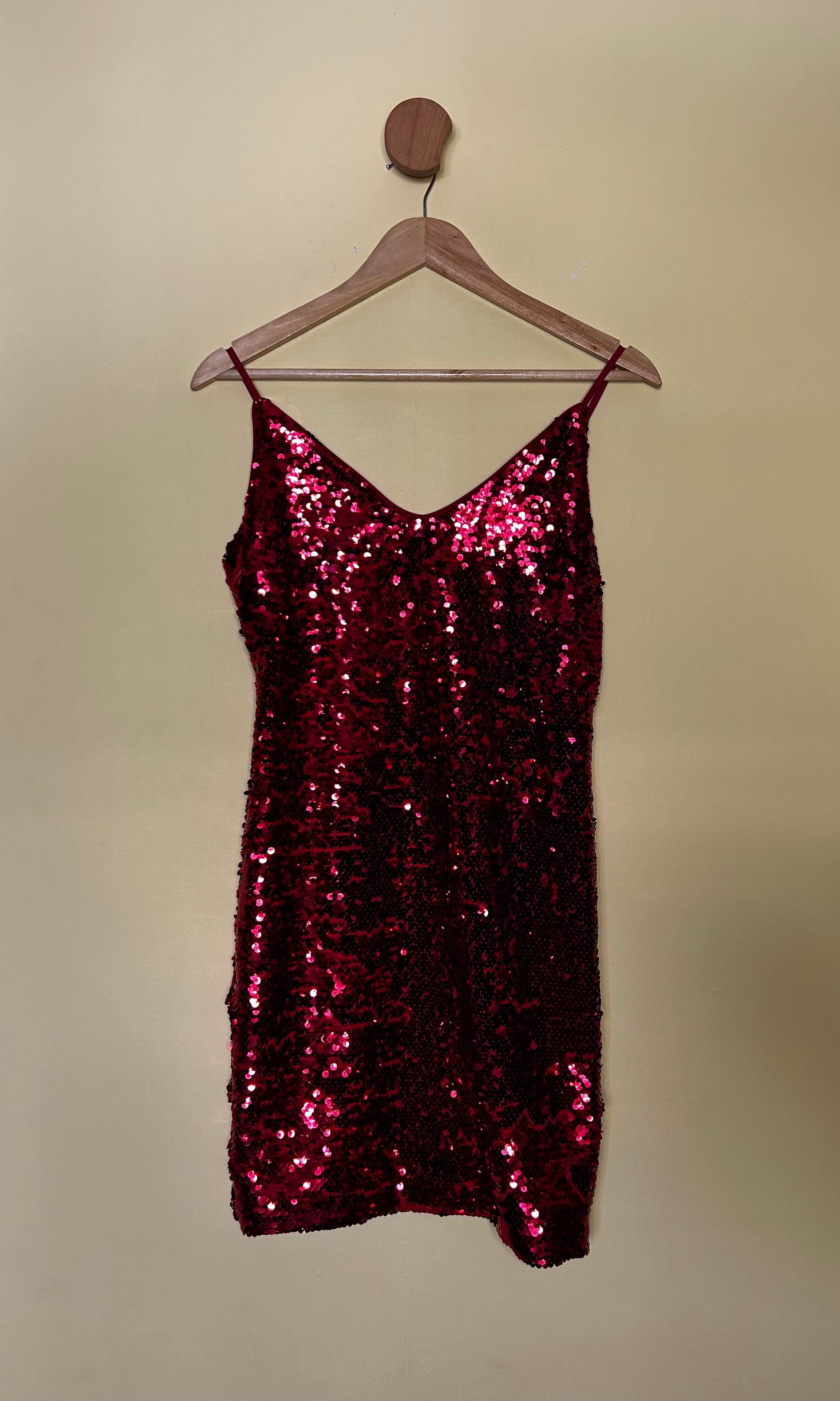 Vestido mini alcinha paetê