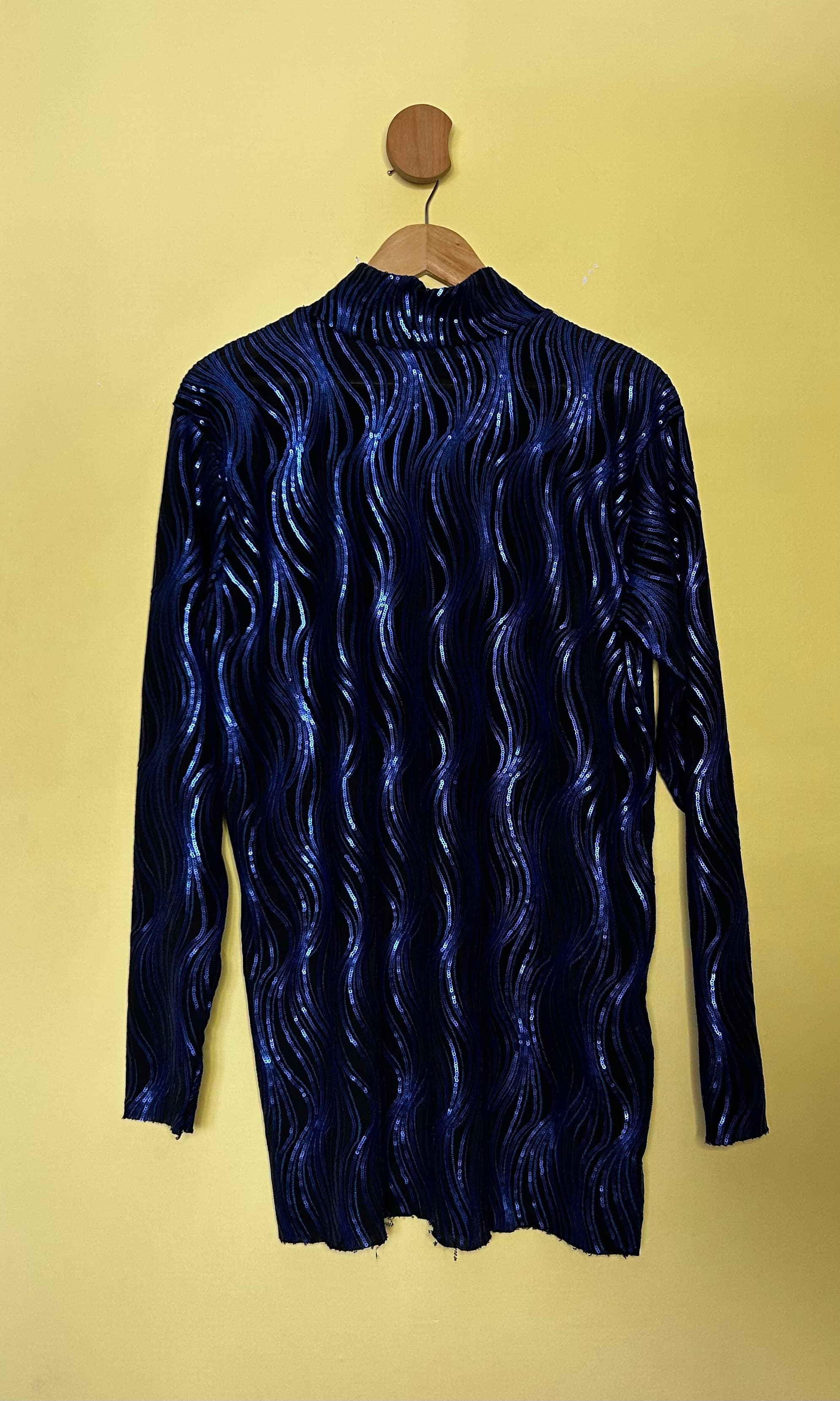 Vestido túnica gola alta paetê — foto 2