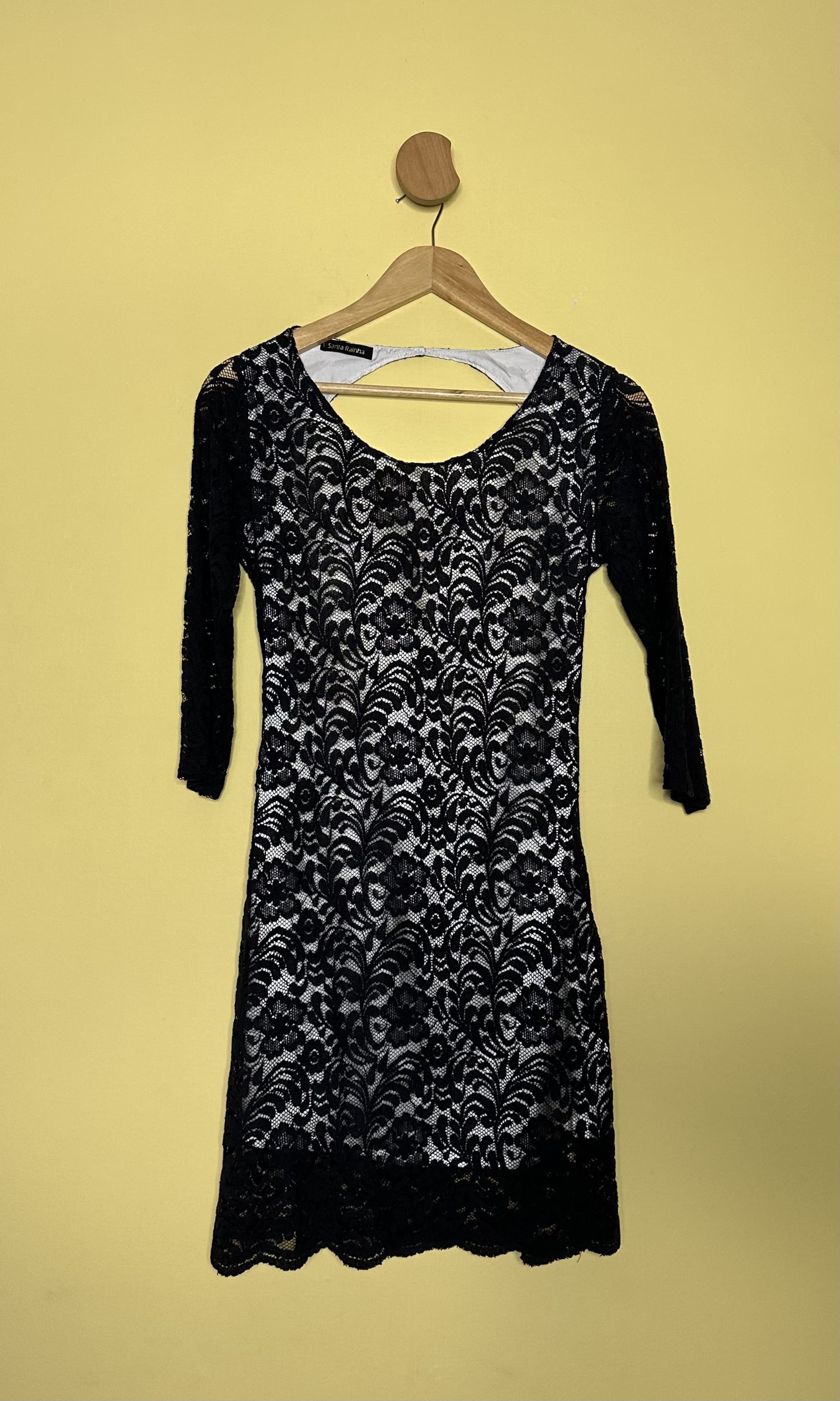 Vestido mini renda manga longa