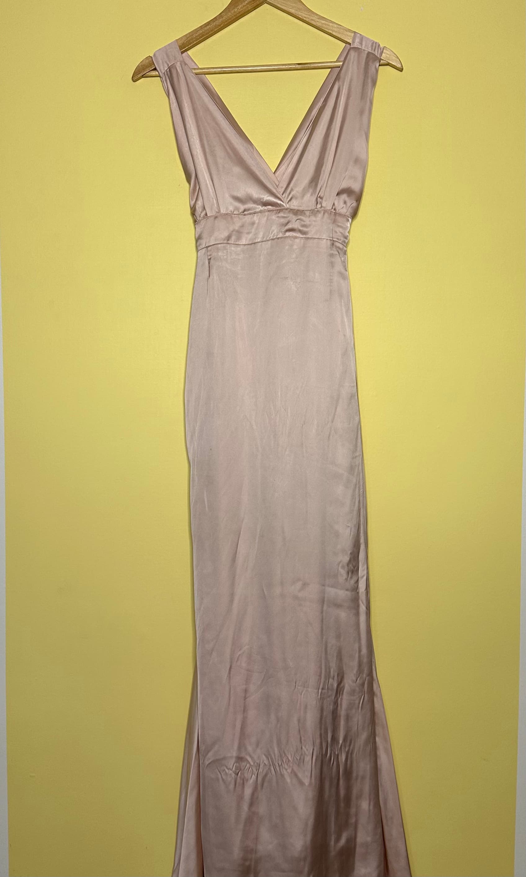 Vestido longo frente única cetim