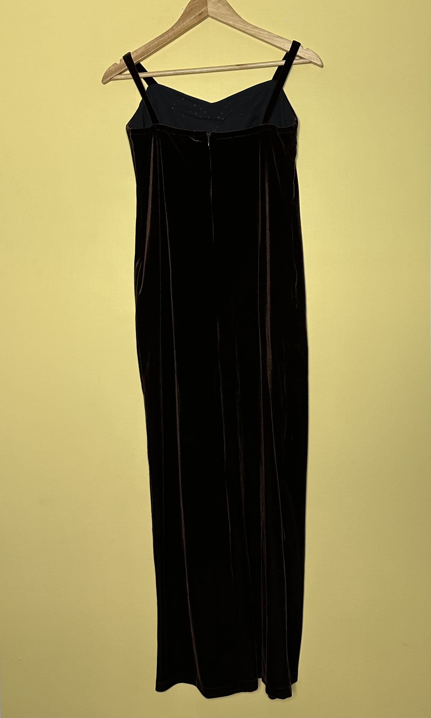 Vestido longo veludo detalhe strass — foto 2