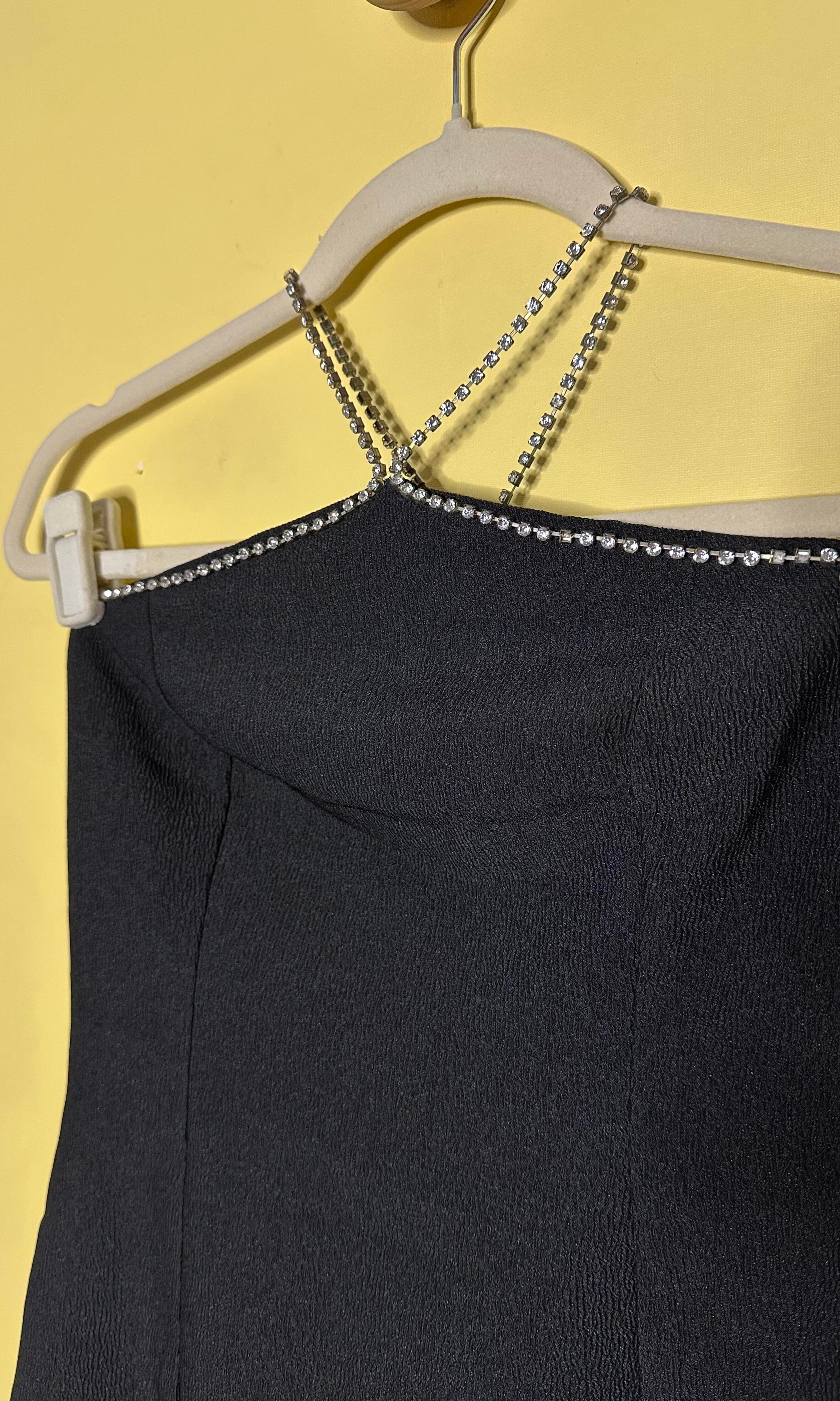 Vestido longo frente única alça strass — foto 4