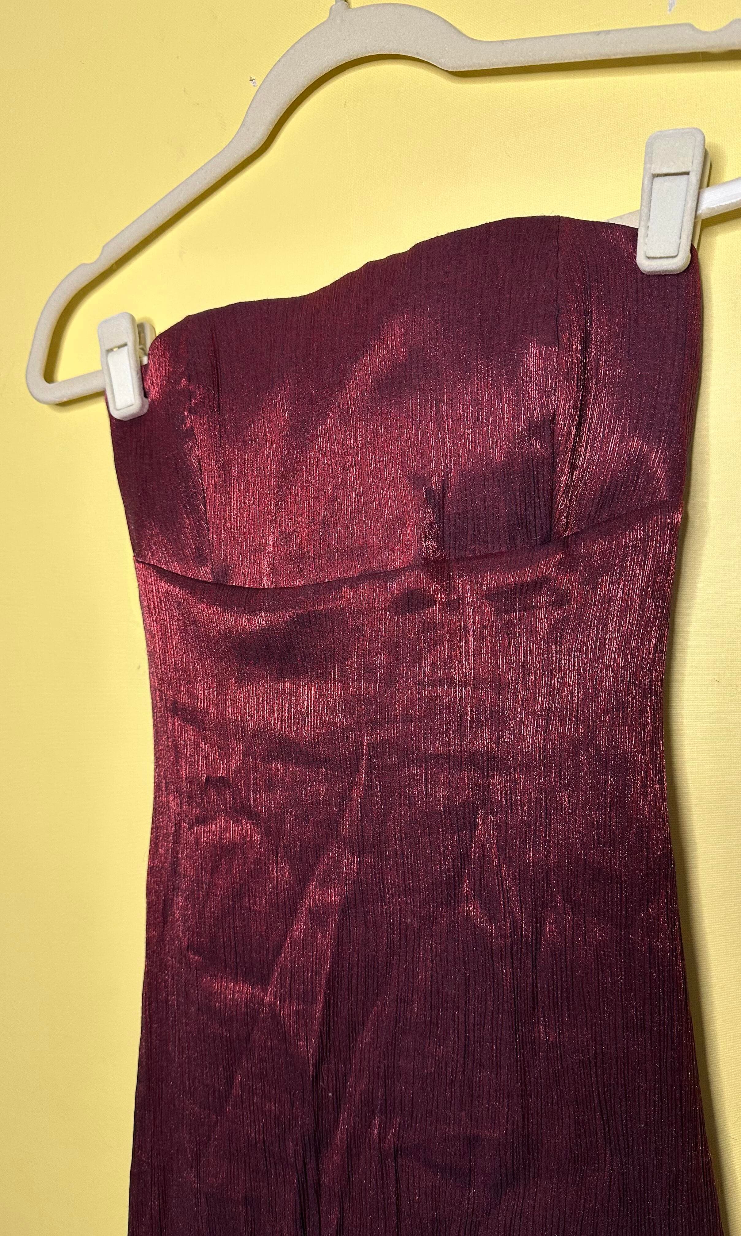Vestido longo sem alça metalizado — foto 3