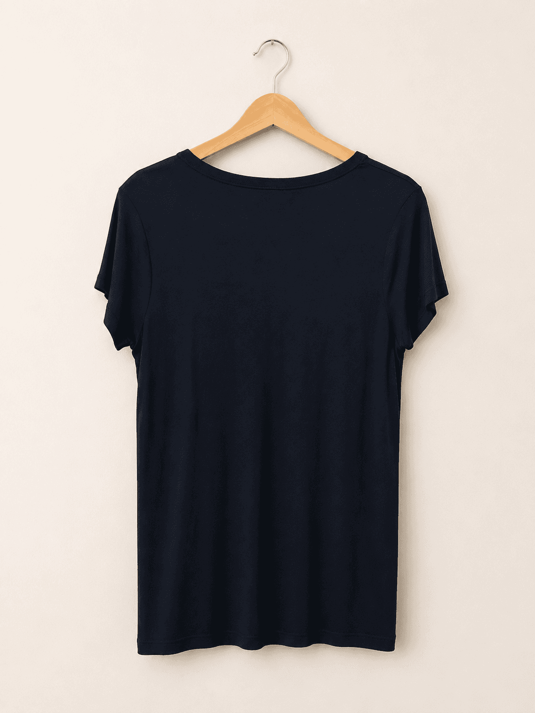 Camiseta preta detalhe gatinho — foto 2
