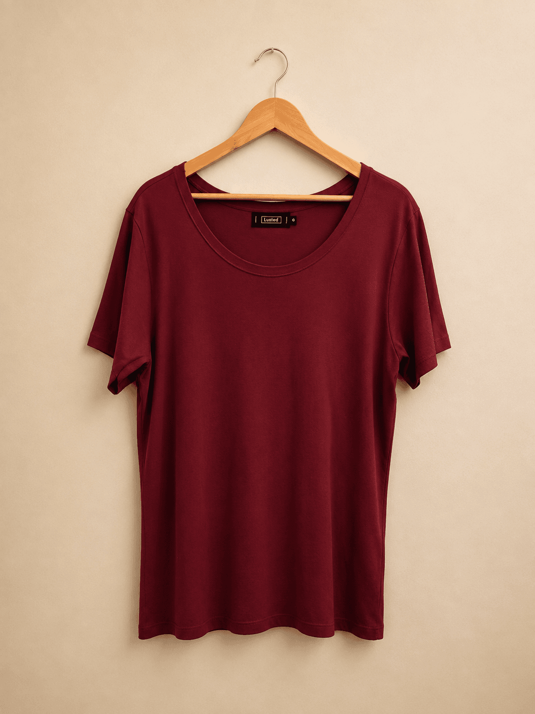 Camiseta lisa decote canoa