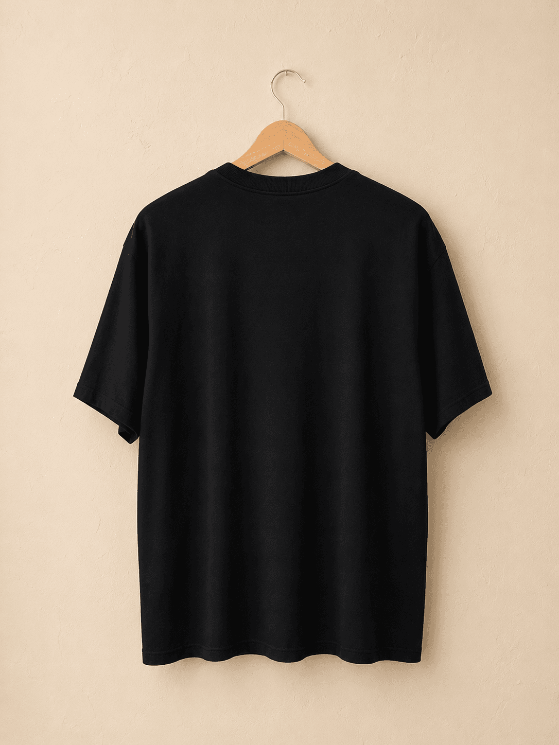Camiseta preta bordada flores — foto 2