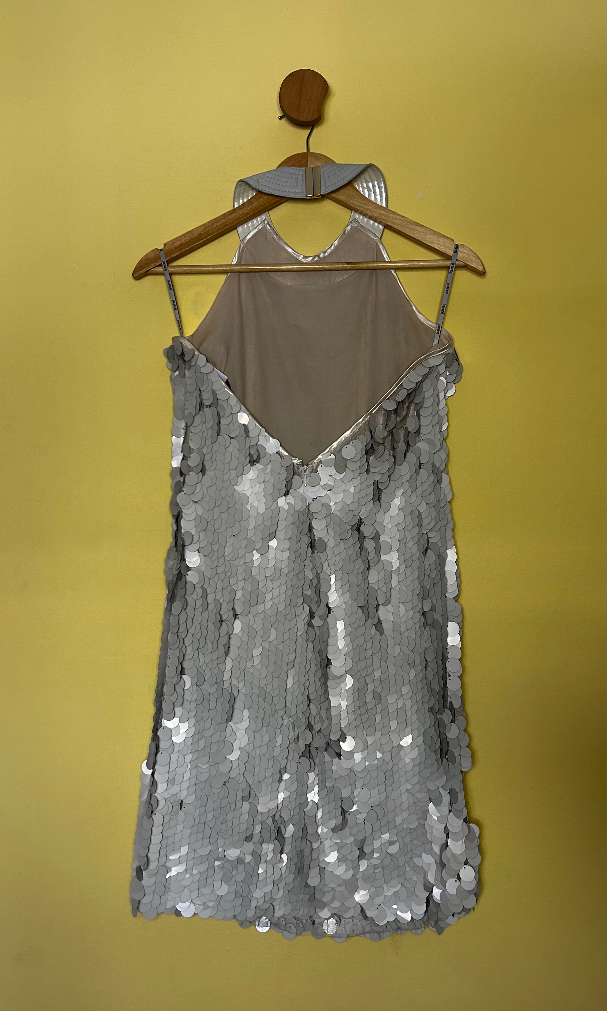 Vestido mini frente única paetê gelo — foto 2