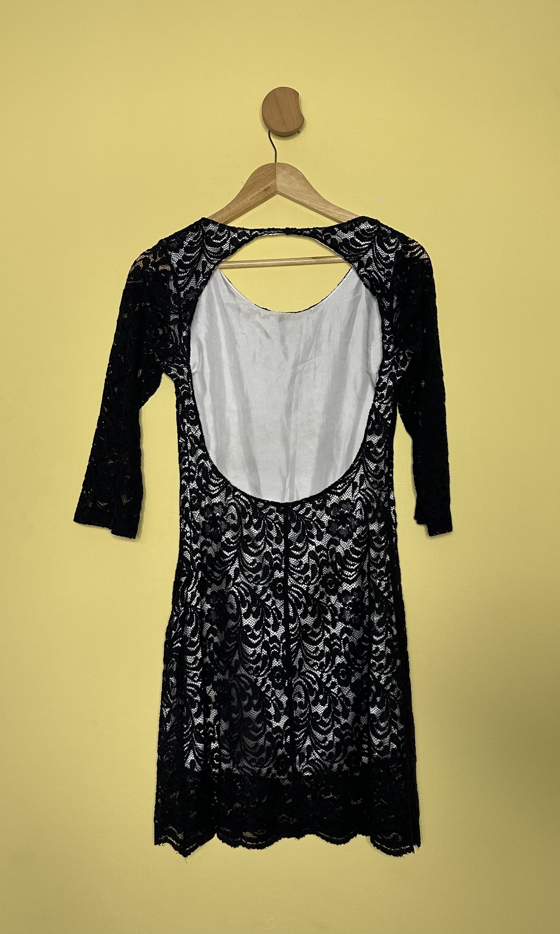 Vestido mini renda manga longa — foto 2