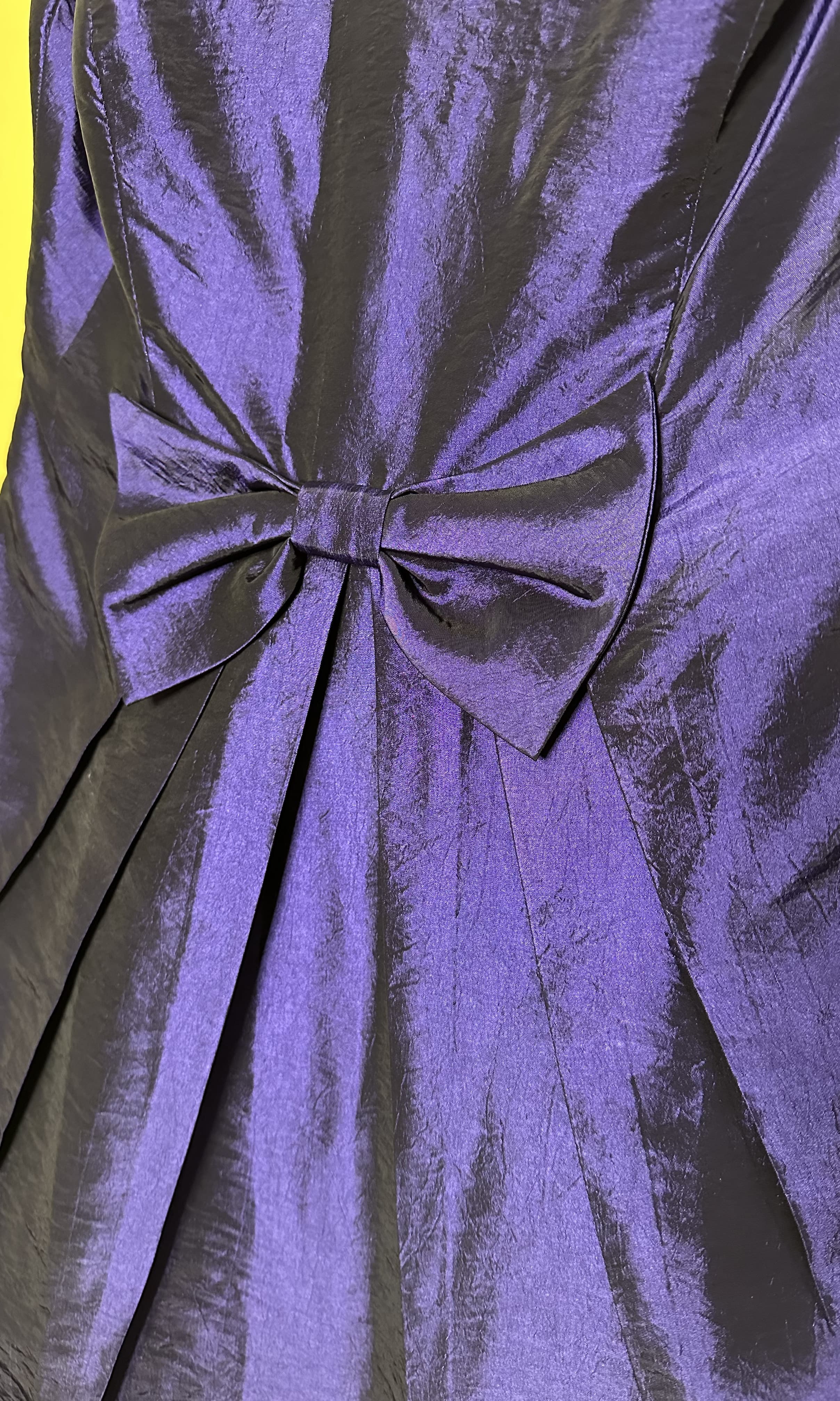 Vestido midi regata holográfico laço — foto 4