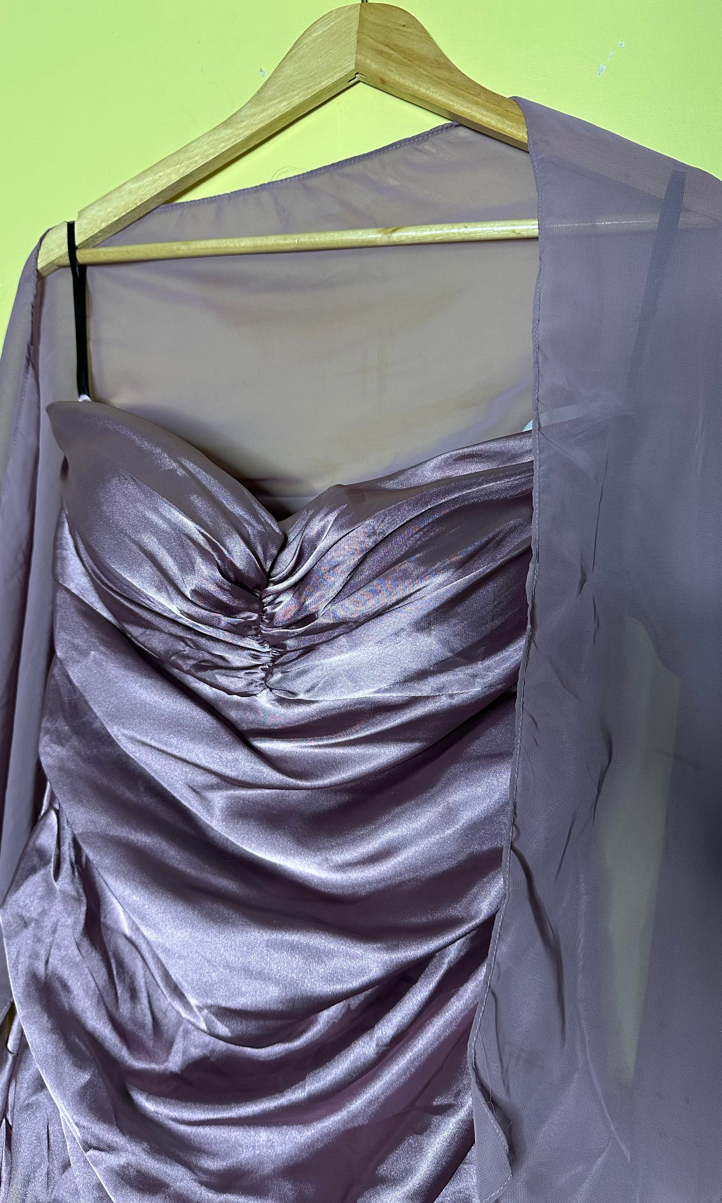 Vestido longo drapeado cetim — foto 3