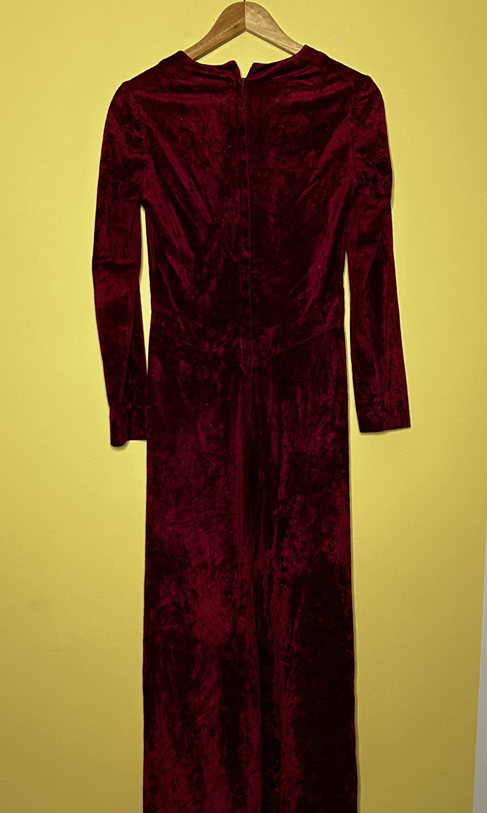 Vestido longo veludo vermelho — foto 2